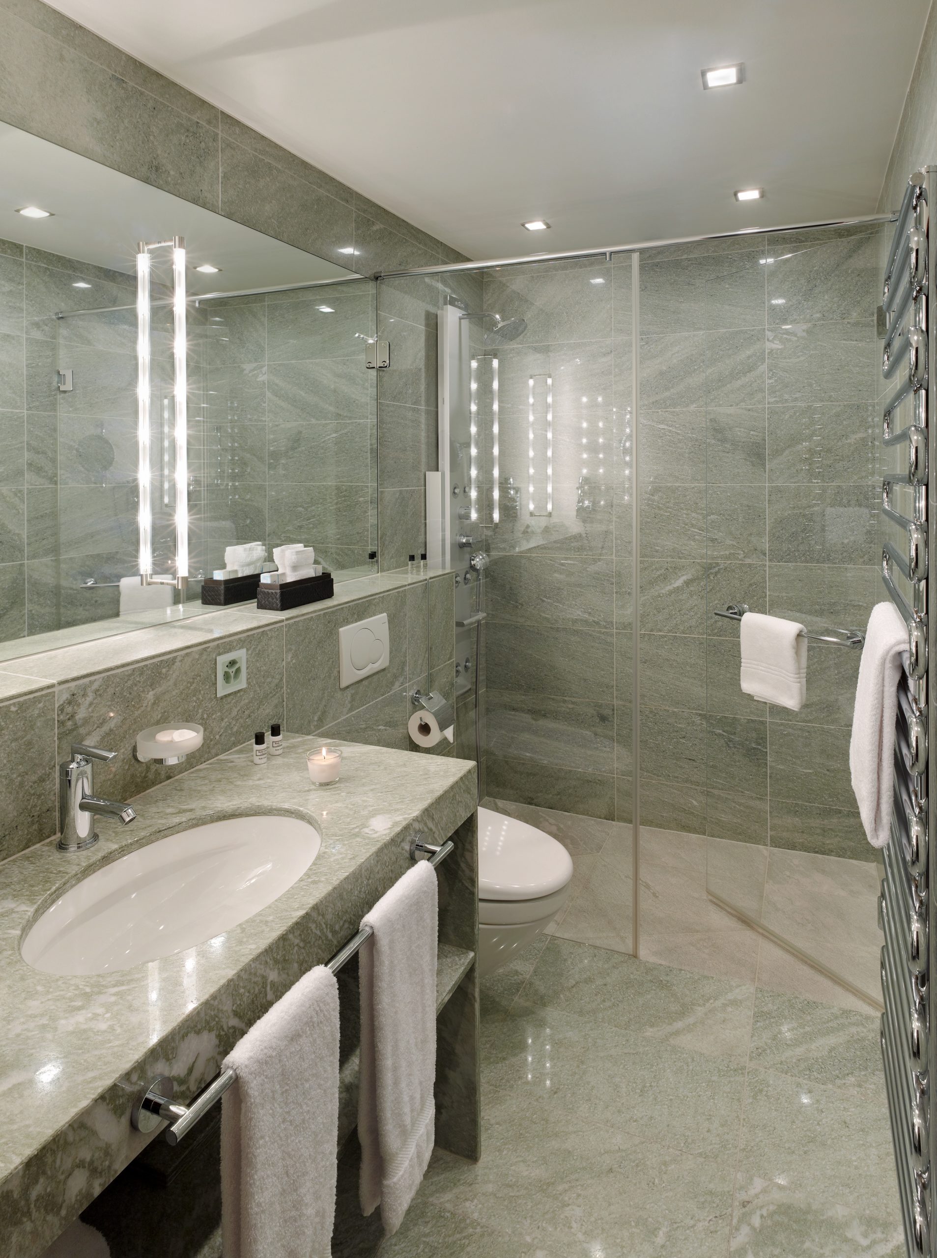 Superior Double Room - Hotel City Zürich